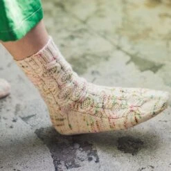 Amirisu - Sock Knitting Club -loop knitting store 1739367542