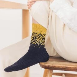 Amirisu - Sock Knitting Club -loop knitting store 1739367589