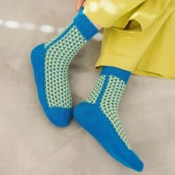 Amirisu - Sock Knitting Club -loop knitting store 1739367611