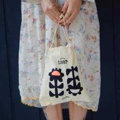 Loop - Six Of Daisies Cardigan Pattern -loop knitting store 230911 DaisyBag 002