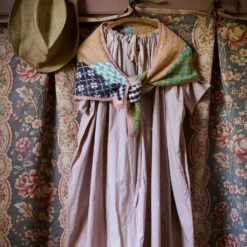 Luxe Scout Mini Kit - Jade Sapphire Hand-dyed Cashmere -loop knitting store 2506 ScoutMiniVintage 013