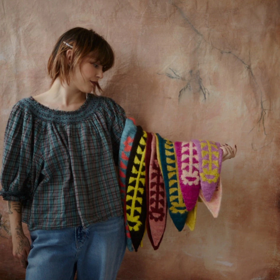 Loop - Two Of Daisies Lil' Scarflette Pattern 3 Loop - Two Of Daisies Lil' Scarflette Pattern