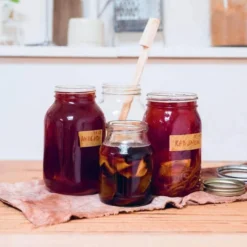 Natural Dyeing - Kathryn Davey -loop knitting store 81wzqijFhML. SL1500