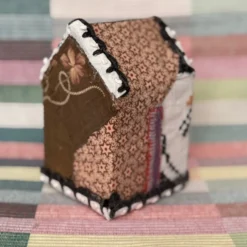 Vintage Quilt Houses - Anne Kelly 17 Vintage Quilt Houses - Anne Kelly -loop knitting store AK LH 7 copy