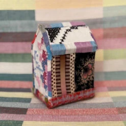 Vintage Quilt Houses - Anne Kelly 13 Vintage Quilt Houses - Anne Kelly -loop knitting store AK SH 4 front