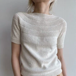 PetiteKnit - Anker's Tee -loop knitting store Anker sTeeatLoopLondon