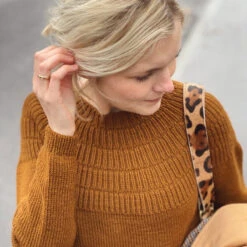 PetiteKnit - Anker's Sweater (My Size) -loop knitting store Anker ssweatermysizeatLoopLondon5