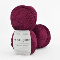 De Rerum Natura - Antigone 25 De Rerum Natura - Antigone -loop knitting store AntigoneDahliaatLoopLondon
