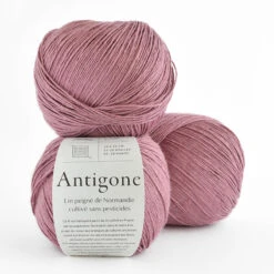 De Rerum Natura - Antigone 29 De Rerum Natura - Antigone -loop knitting store AntigoneHelleboreatLoopLondon