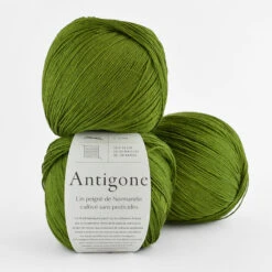 De Rerum Natura - Antigone 31 De Rerum Natura - Antigone -loop knitting store AntigoneJardinatLoopLondon