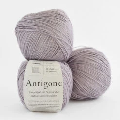 De Rerum Natura - Antigone 34 De Rerum Natura - Antigone -loop knitting store AntigoneLilasatLoopLondon