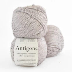 De Rerum Natura - Antigone 35 De Rerum Natura - Antigone -loop knitting store AntigoneLuneatLoopLondon