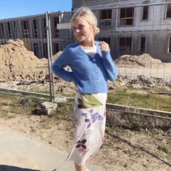 PetiteKnit - April Cardigan -loop knitting store AprilcardiganatLoopLondon2