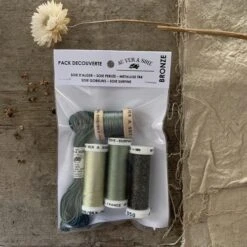 Au Ver A Soie Silk Thread Packs -loop knitting store Au 20Ver 20a 20Soie 20Bronze 20at 20Loop 20London 1554289538