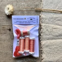 Au Ver A Soie Silk Thread Packs -loop knitting store Au 20Ver 20a 20Soie 20Pantone 2019 20at 20Loop 20London 1555666857