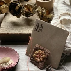 Loop Mehlsen Flower Power Crochet Scarf Kit -loop knitting store AutumnFlowerPowerKitatLoopLOndon