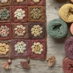 Loop Mehlsen Flower Power Crochet Scarf Kit -loop knitting store AutumnFlowerPowerKitatLoopLOndon2