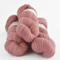 La Bien Aimée Cashmerino -loop knitting store Cashmerino Bois de Rose at Loop London