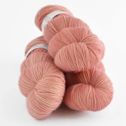 La Bien Aimée Cashmerino -loop knitting store Cashmerino Dawn at Loop London