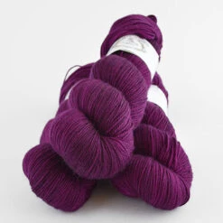 La Bien Aimée Cashmerino -loop knitting store Cashmerino Madeleine at Loop London