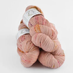 La Bien Aimée Cashmerino -loop knitting store Cashmerino Nadia at Loop London