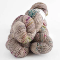 La Bien Aimée Cashmerino -loop knitting store Cashmerino Peerie Voe at Loop London