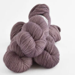 La Bien Aimée Cashmerino -loop knitting store Cashmerino Quartz Fume at Loop London