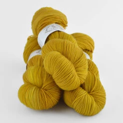 La Bien Aimée Cashmerino -loop knitting store Cashmerino Yellow Brick Road at Loop London