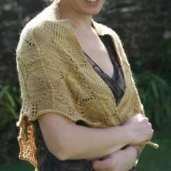 Stolen Stitches - Centrique Shawl