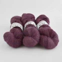 Uncommon Thread Cloud Fingering 39 Uncommon Thread Cloud Fingering -loop knitting store CloudFingeringRipePlumatLoopLondon