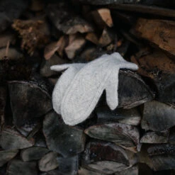 Coburg Mitten - Rachel Atkinson -loop knitting store CoburgMittsatLoopLondon5