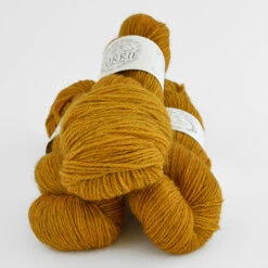 La Bien Aimée Corrie Worsted -loop knitting store Corrie Worsted Goldenrod at Loop London 1630339153