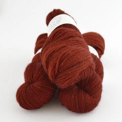 La Bien Aimée Corrie Worsted -loop knitting store Corrie Worsted Kitsune at Loop London 1630338907