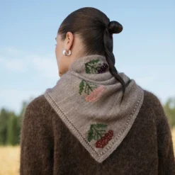 Cultivate: Knitting The Beauty Of Nature 19 Cultivate: Knitting The Beauty Of Nature -loop knitting store Cultivate EmbroideredAchillea scarf 2