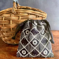 Nami Horikawa- Sashiko Drawstring Bag Kit -loop knitting store DaisiesandButterfliesSashikoKit