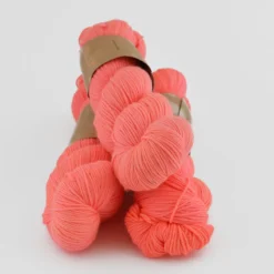 Qing Fibre - Dashing Fingering 38 Qing Fibre - Dashing Fingering -loop knitting store DashingShrimpatLoopLondon