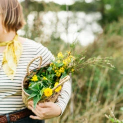 DYEING NATURALLY - Emma Kylmälä -loop knitting store DyeingNaturally Dreamcozy Layout8