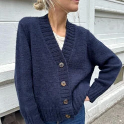 PetiteKnit - Eva Cardigan -loop knitting store EvaatLoopLondon5