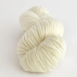 Woolfolk FAR 29 Woolfolk FAR -loop knitting store FAR 20No001474888525 jpg