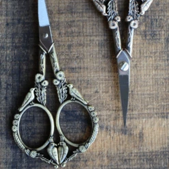 Feathered Friends Scissors -loop knitting store FeatheredFriendsScissorsatLoopLondon 60cb228d 4ea0 4447 91a9 582757eba8b6