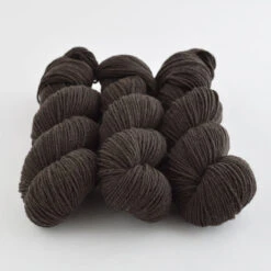 Quince & Co Finch -loop knitting store Finch Bark at Loop London