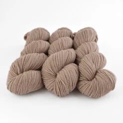 Quince & Co Finch -loop knitting store Finch Chanterelle at Loop London