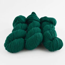 Quince & Co Finch -loop knitting store Finch Cypress at Loop London