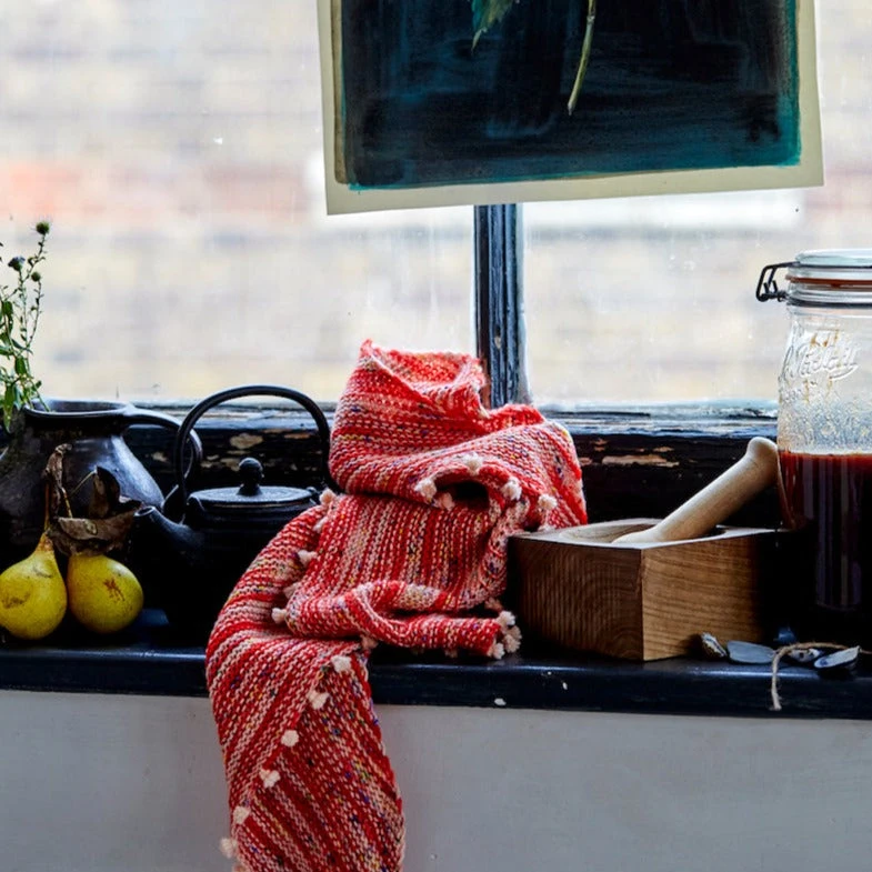 Loop Fizz - Wizz Tiny Tassels Shawlette Kit 7 Loop Fizz - Wizz Tiny Tassels Shawlette Kit - Image 5