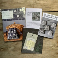 Nami Horikawa- Sashiko Drawstring Bag Kit -loop knitting store FlowerwithaRibbonkit3