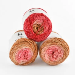 (Vi)Laines - Gradient Yarnling -loop knitting store GradientGetting Pink Praline Brioche at Loop London