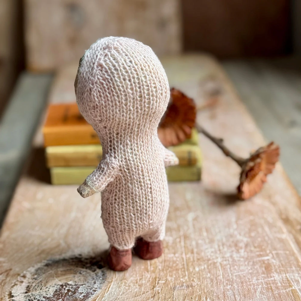 Julie Arkell - Handle With Care 4 Julie Arkell - Handle With Care - Image 2