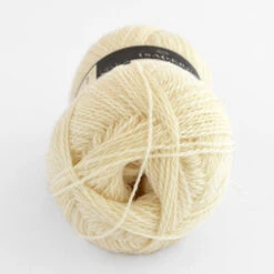 Isager Highland Wool -loop knitting store Highland Wool E0 at Loop London 1632488807