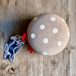 Hikaru Noguchi Handmade Darning Jellyfish -loop knitting store Hikaru Jellyfish at Loop London 3