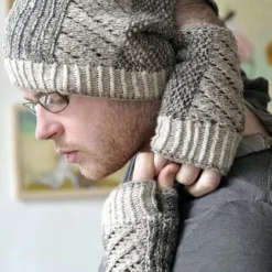 Stephen West - Hofsos Mitts 9 Stephen West - Hofsos Mitts -loop knitting store Hofsos 20Mitts 20at 20Loop 20London 20 4jpg1488469030 jpg